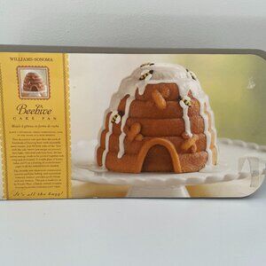 William-Sonoma Nordic Ware Beehive Cake Pan NEW